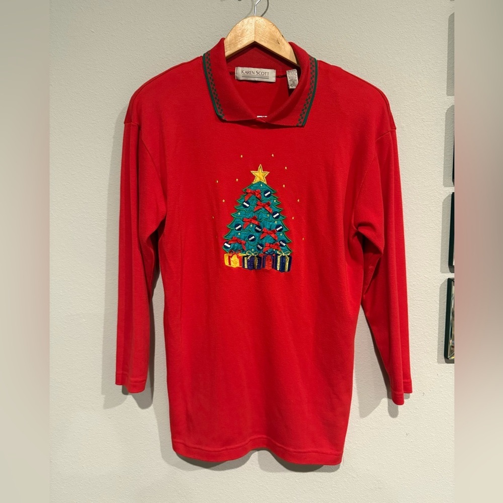 Vintage Karen Scott‎ Women’s RED EMBROIDERED CHRISTMAS TREE DESIGN SWEATSHIRT Sm